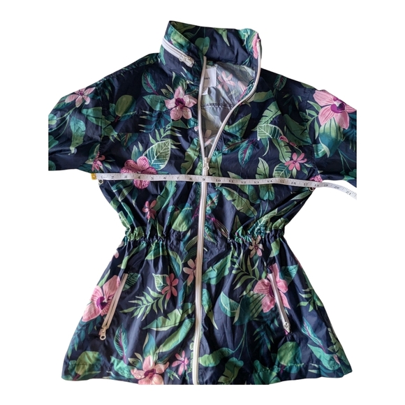 Old Navy Rain Coat/Jacket. Flora. Size XS - Picture 4 of 10